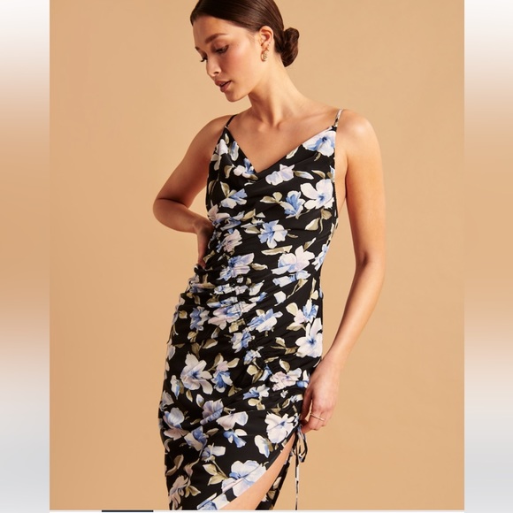 Abercrombie Cinched Asymmetrical Dress - Small - NWT - Picture 2 of 5